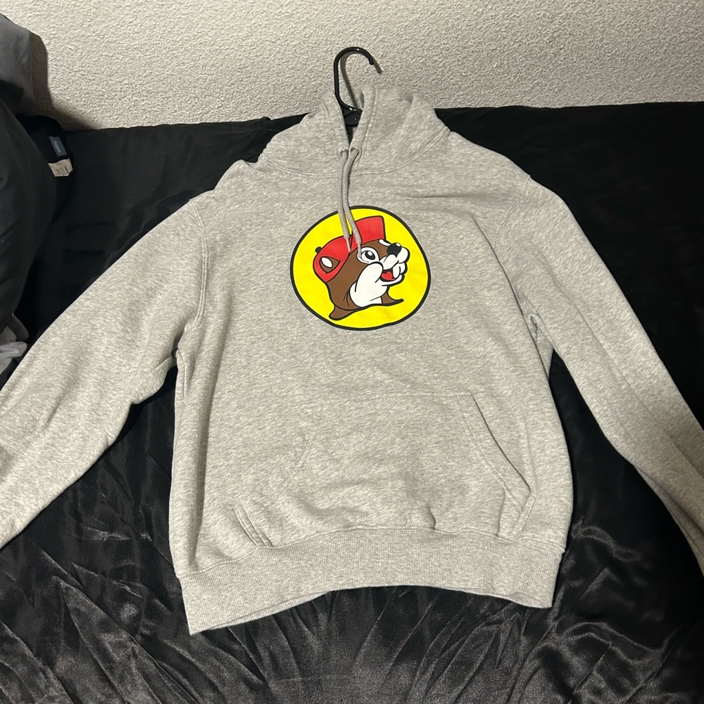 Buc-ees Gray Men's Sweater
